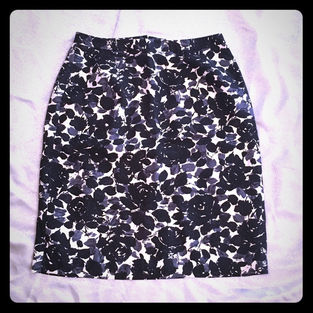 J. Crew 100%silk pencil skirt